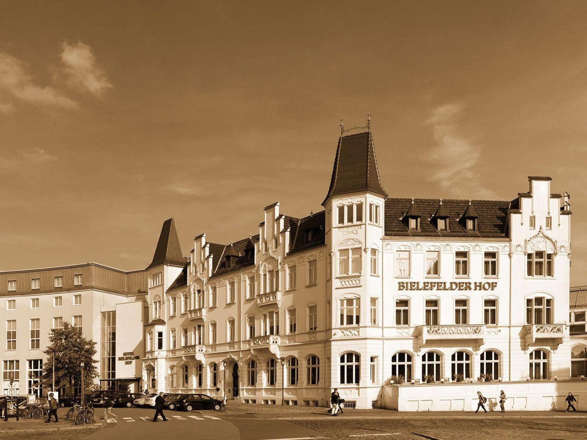 Steigenberger Hotel Bielefelder Hof Exteriör bild